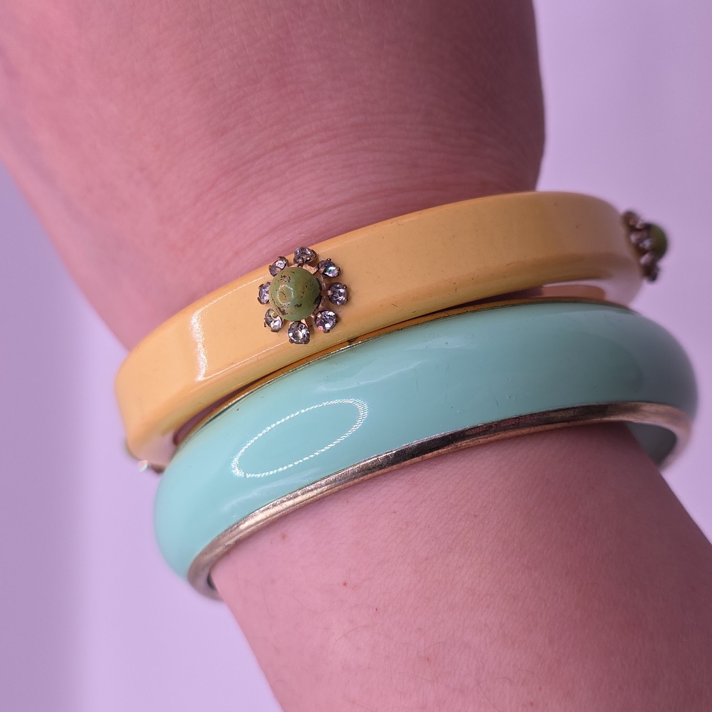 Vintage Yellow and Mint Green Bangle Set